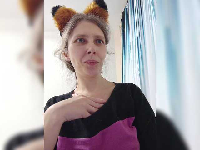 -queen-margo-'s BongaCams show and profile