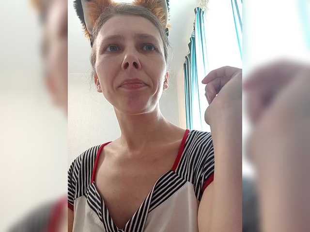 Preview of -queen-margo-