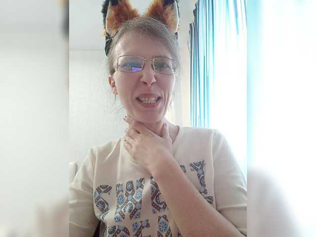 Preview of -queen-margo-