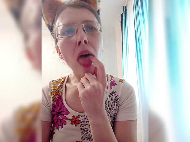 -queen-margo-'s BongaCams show and profile