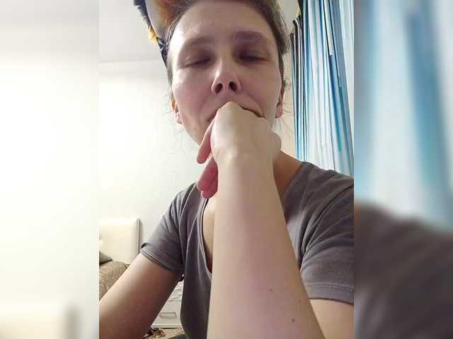 Preview of -queen-margo-