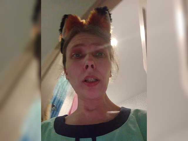 -queen-margo-'s BongaCams show and profile