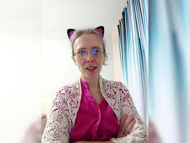  -queen-margo- chat room