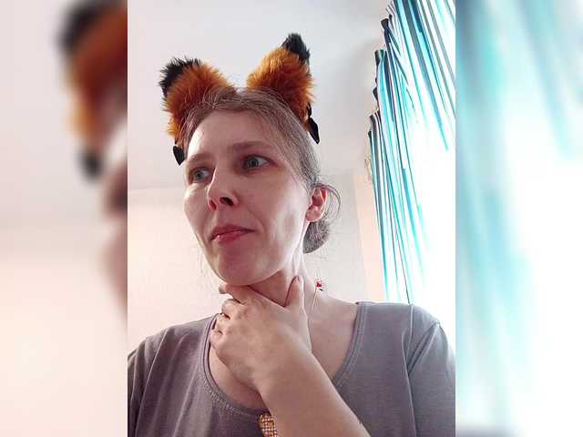 Preview of -queen-margo-