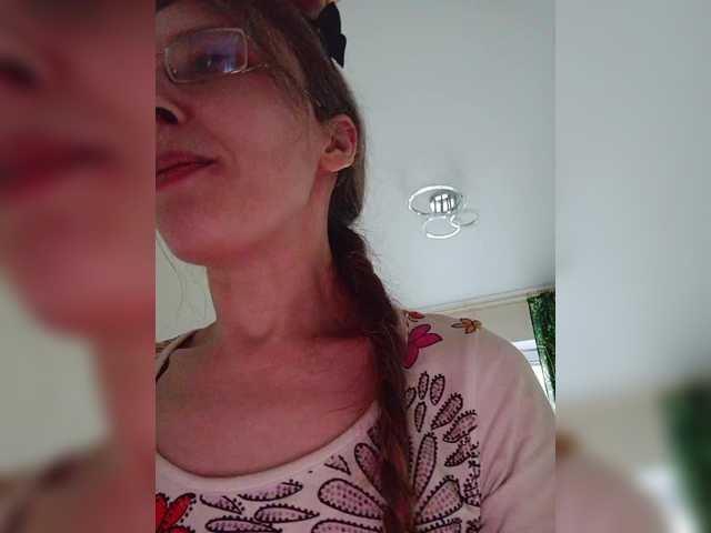 -queen-margo-'s BongaCams show and profile