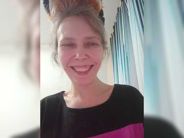 -queen-margo-'s BongaCams show and profile