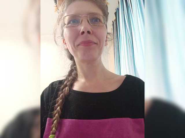 -queen-margo-'s BongaCams show and profile