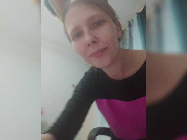 -queen-margo-'s BongaCams show and profile