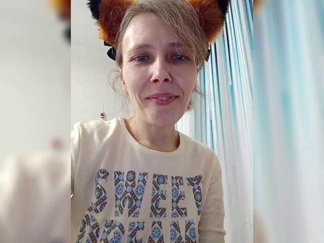 -queen-margo-'s BongaCams show and profile