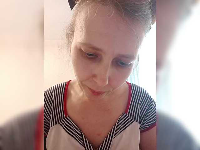 Preview of -queen-margo-