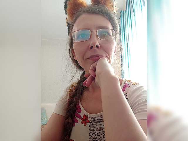 -queen-margo-'s BongaCams show and profile