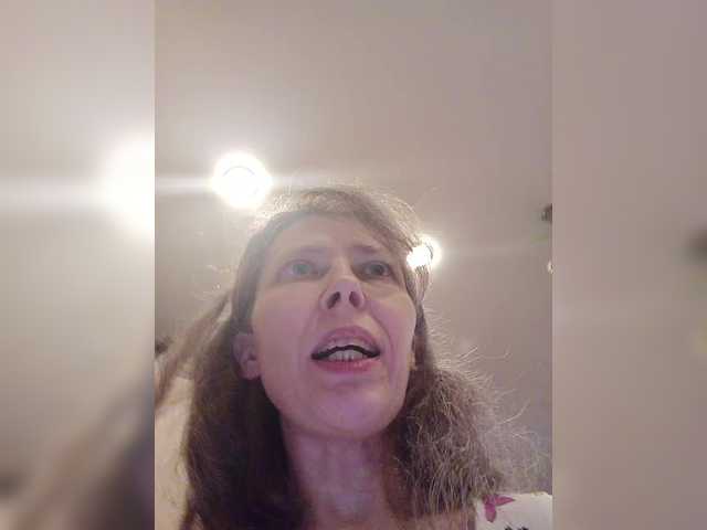 -queen-margo-'s BongaCams show and profile