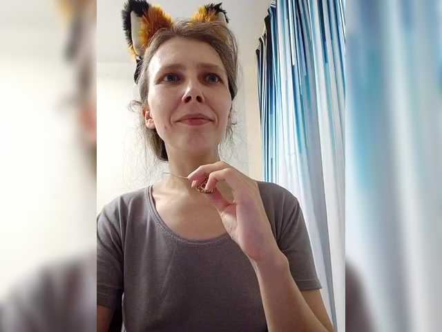 -queen-margo-'s BongaCams show and profile