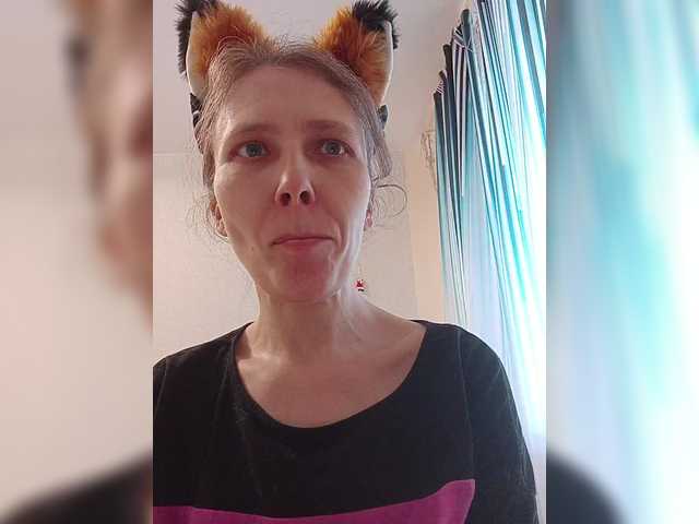 -queen-margo-'s BongaCams show and profile