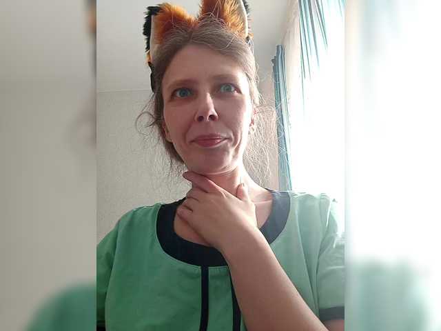 -queen-margo-'s BongaCams show and profile