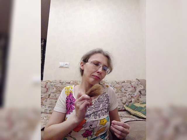 -queen-margo-'s BongaCams show and profile