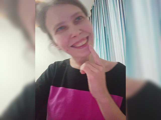 -queen-margo-'s BongaCams show and profile