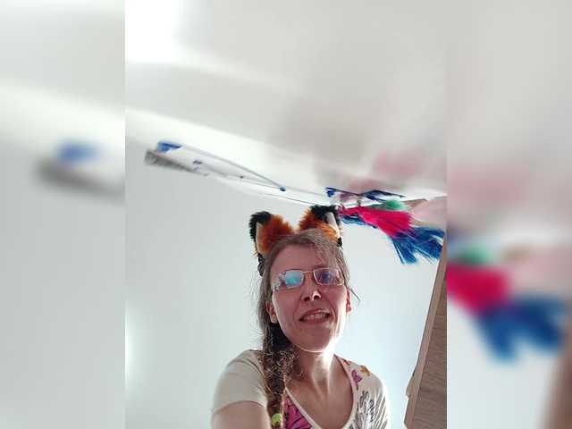 Preview of -queen-margo-