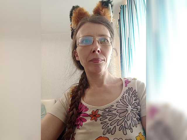 Preview of -queen-margo-