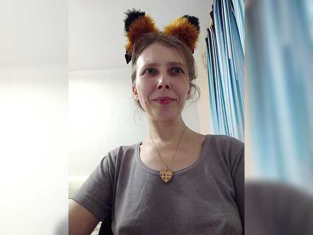 Preview of -queen-margo-