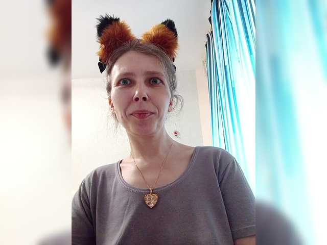 Preview of -queen-margo-