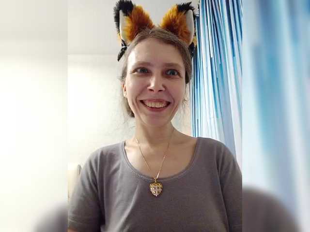 -queen-margo-'s BongaCams show and profile