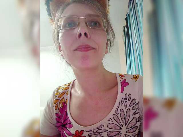 -queen-margo-'s BongaCams show and profile