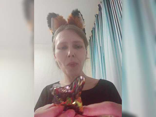 -queen-margo-'s BongaCams show and profile