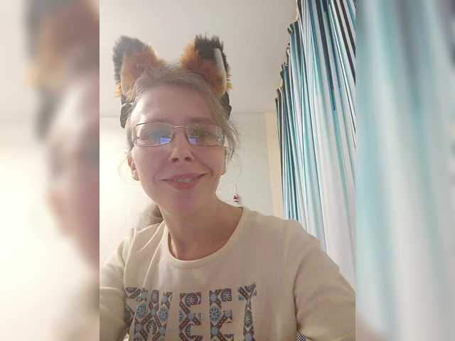 -queen-margo-'s BongaCams show and profile