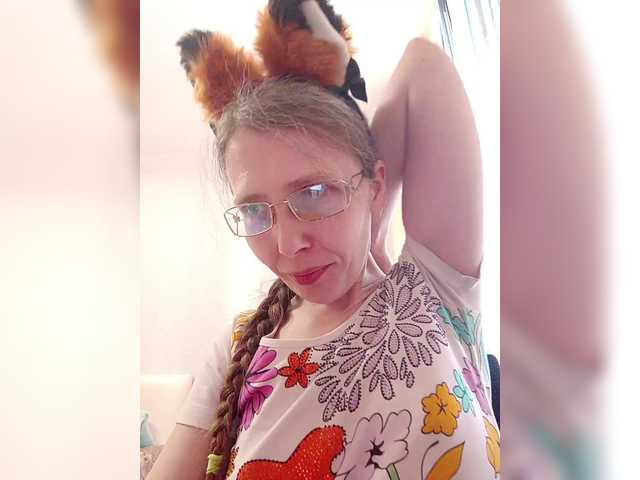 Preview of -queen-margo-