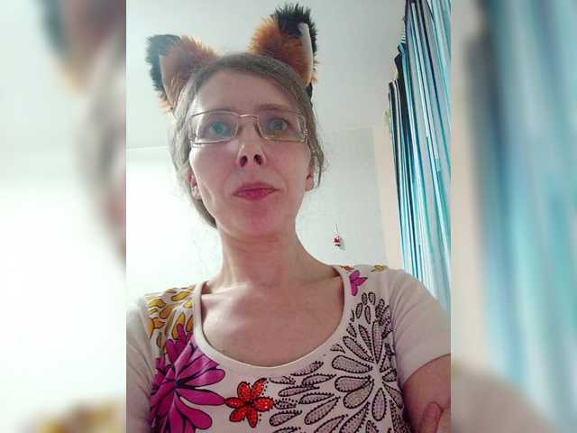 -queen-margo-'s BongaCams show and profile