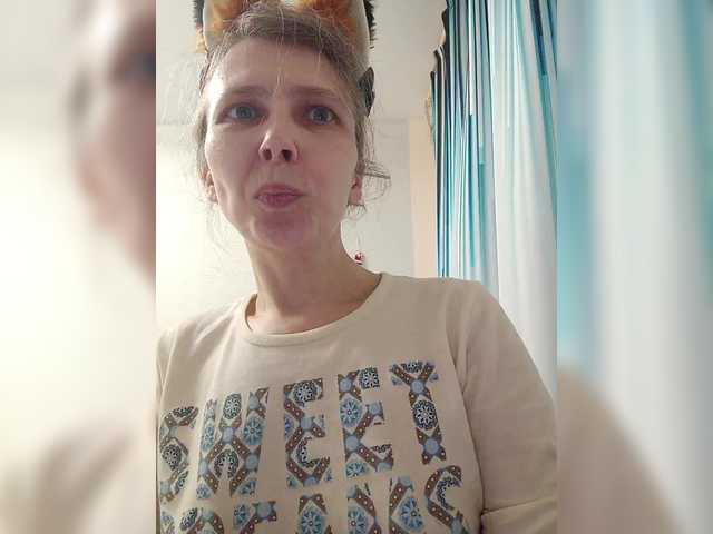 Preview of -queen-margo-