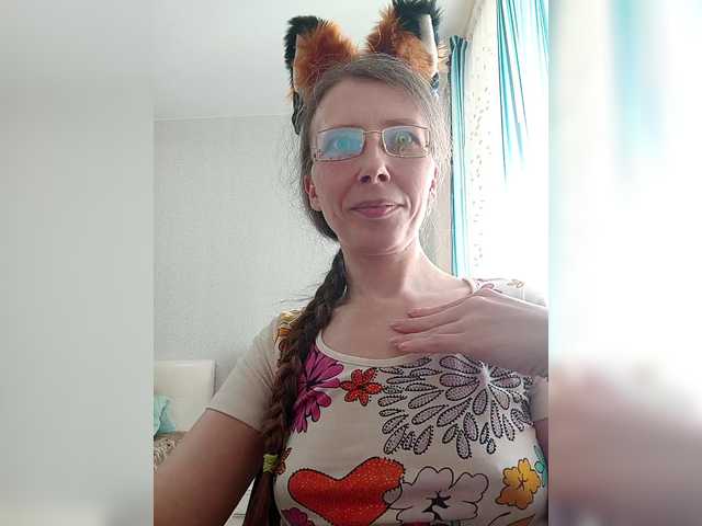 le modèle -Queen-Margo- est en webcam porno dans un show sur le site bongacams, il possède les tags suivants: White/Caucasian,Blonde,Shaved