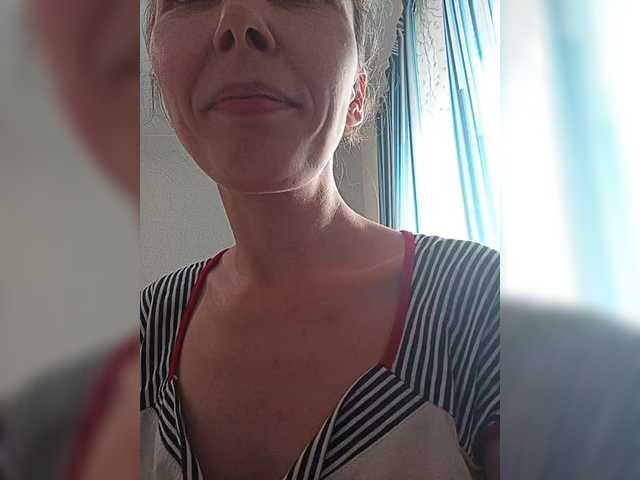 -queen-margo-'s BongaCams show and profile