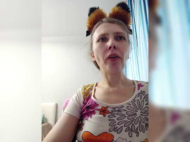 -queen-margo-'s BongaCams show and profile