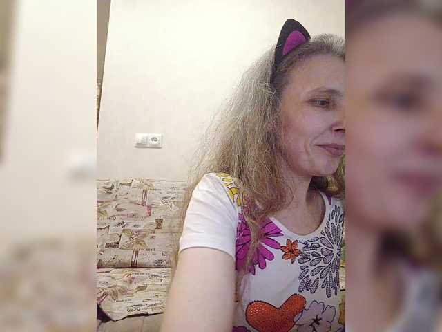  -queen-margo- chat room