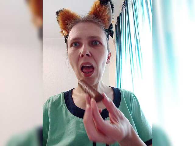 -queen-margo-'s BongaCams show and profile