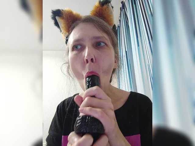 -queen-margo-'s BongaCams show and profile