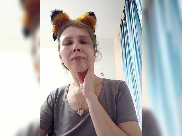 -queen-margo-'s BongaCams show and profile