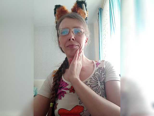 -queen-margo-'s BongaCams show and profile