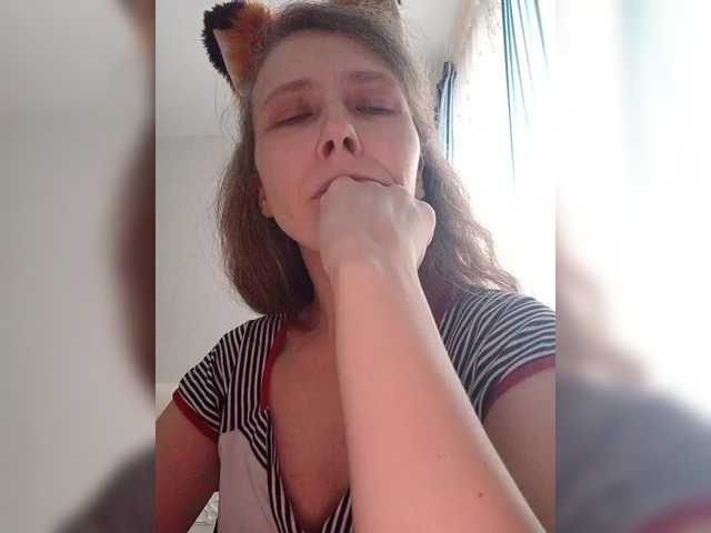 Preview of -queen-margo-