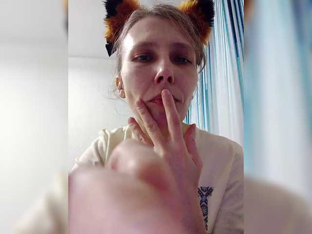 -queen-margo-'s BongaCams show and profile