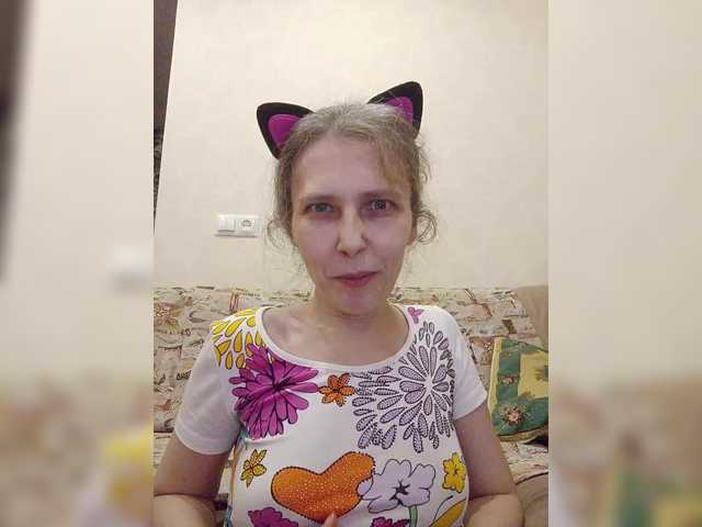  -queen-margo- chat room