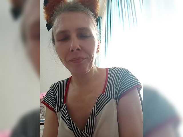 Preview of -queen-margo-