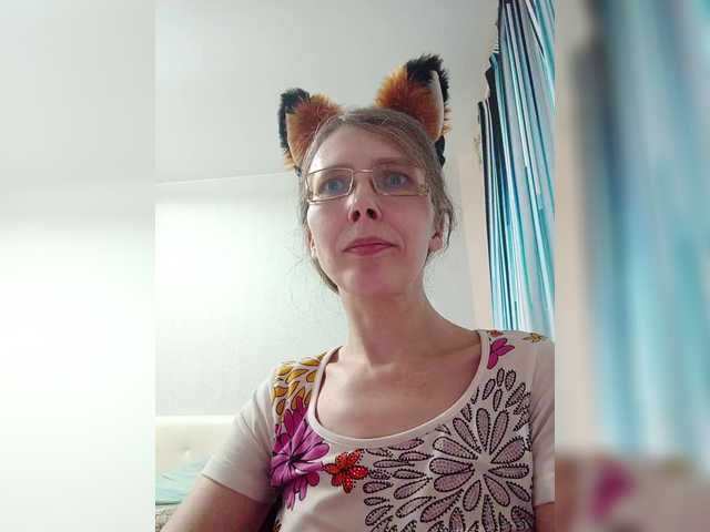 -queen-margo-'s BongaCams show and profile