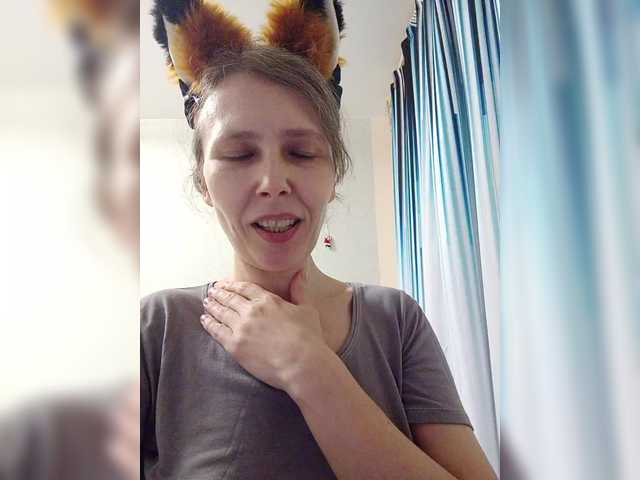 -queen-margo-'s BongaCams show and profile