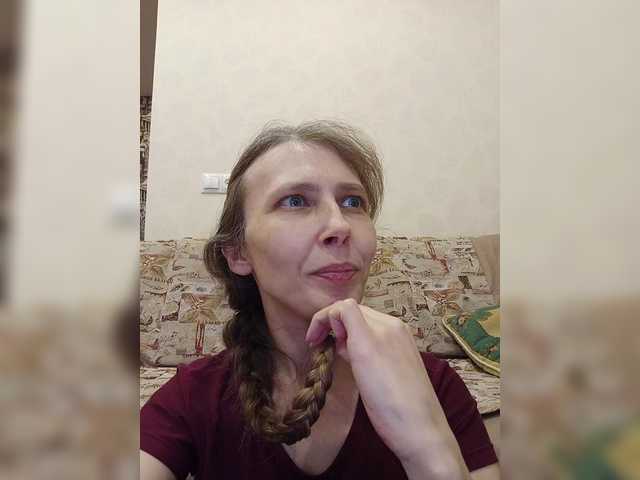 Preview of -queen-margo-