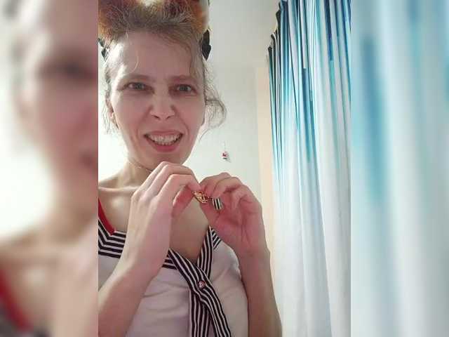 -queen-margo-'s BongaCams show and profile