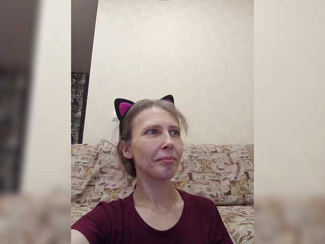 Preview of -queen-margo-