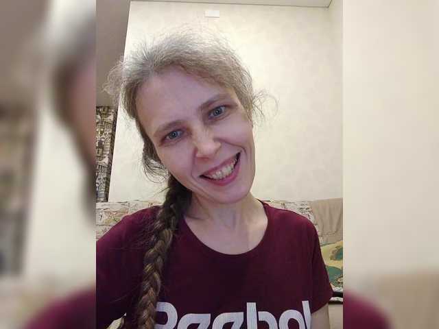 -queen-margo-'s BongaCams show and profile